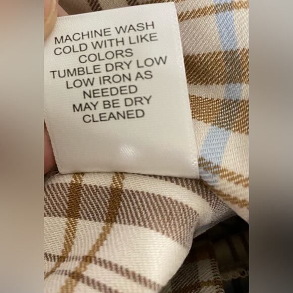 Plaid Skirt and Solid Top Bundle Neutral Colors Size Junior  M-L - Picture 4 of 10